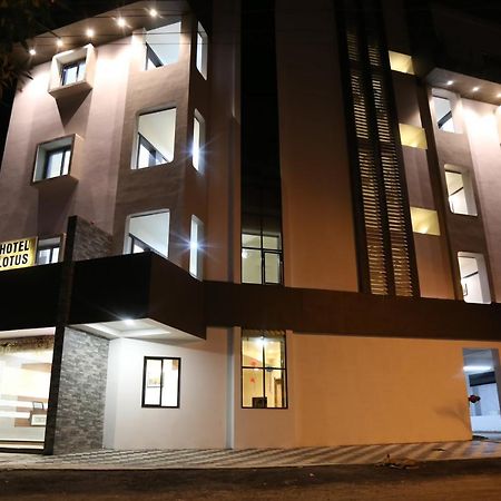 Hotel Lotus Chandrapur エクステリア 写真