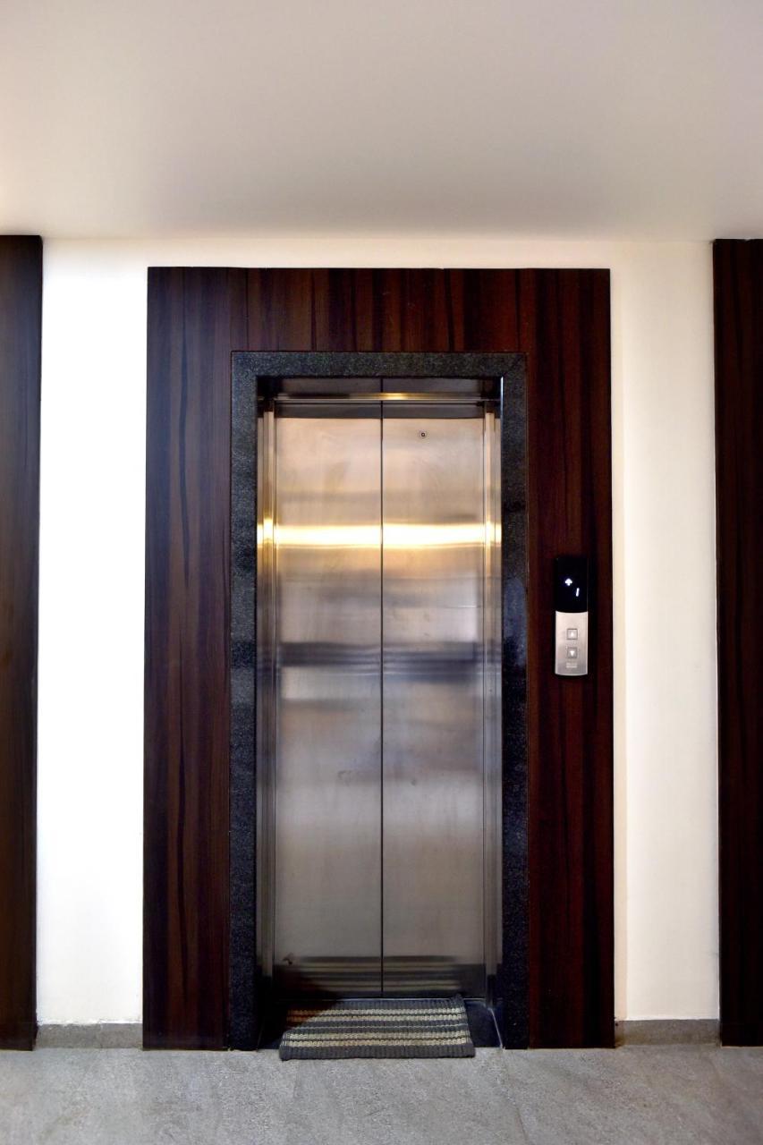 Hotel Lotus Chandrapur エクステリア 写真