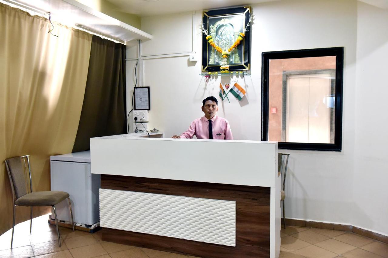 Hotel Lotus Chandrapur エクステリア 写真