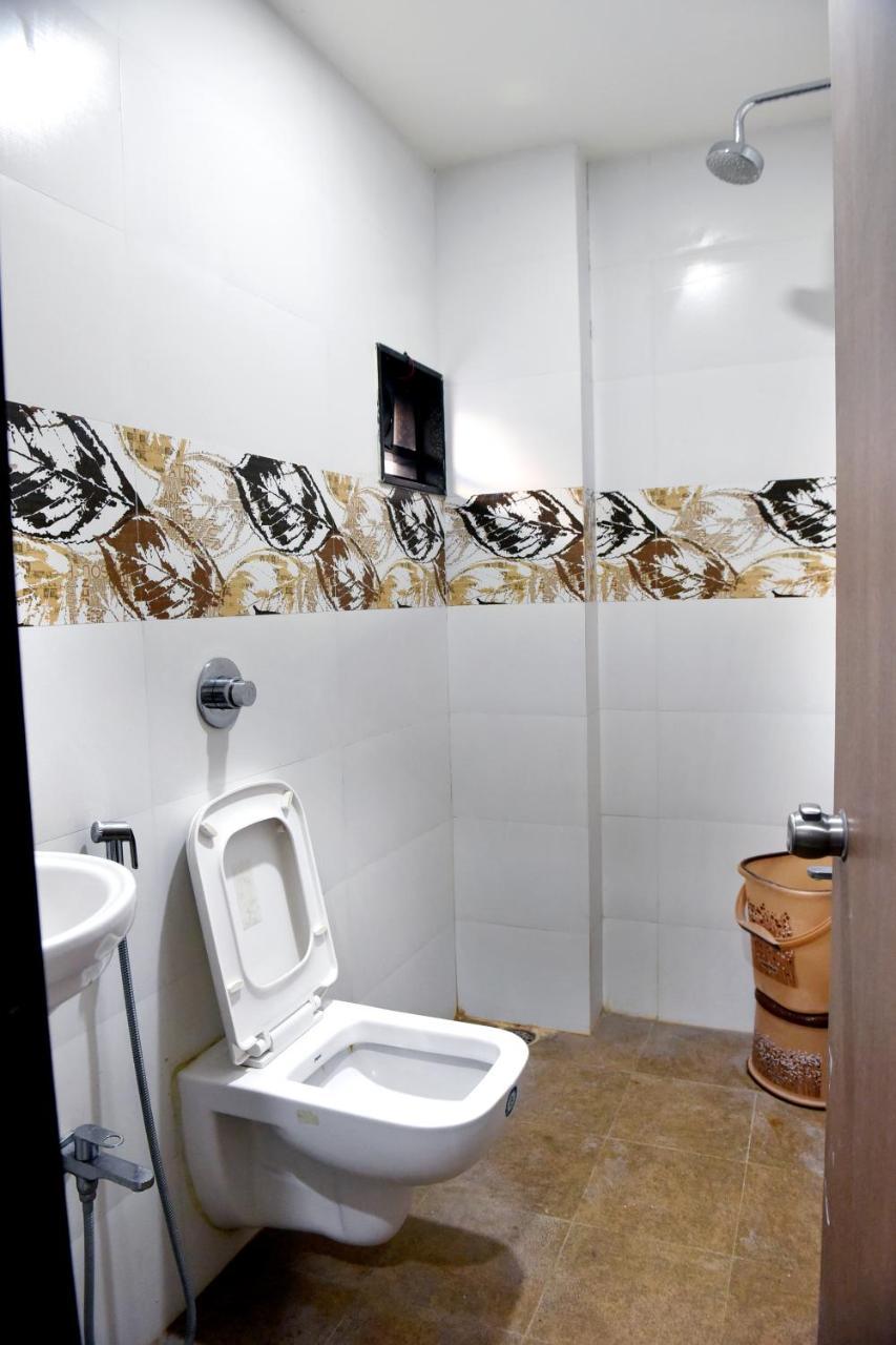 Hotel Lotus Chandrapur エクステリア 写真