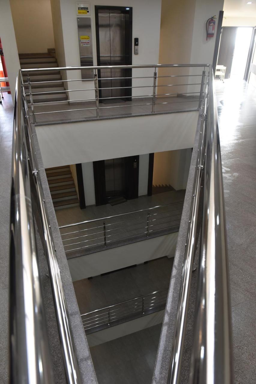 Hotel Lotus Chandrapur エクステリア 写真